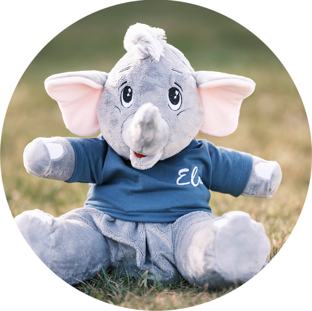 Bild mit der pädagogischen Handpuppe für Elas Heldenreise